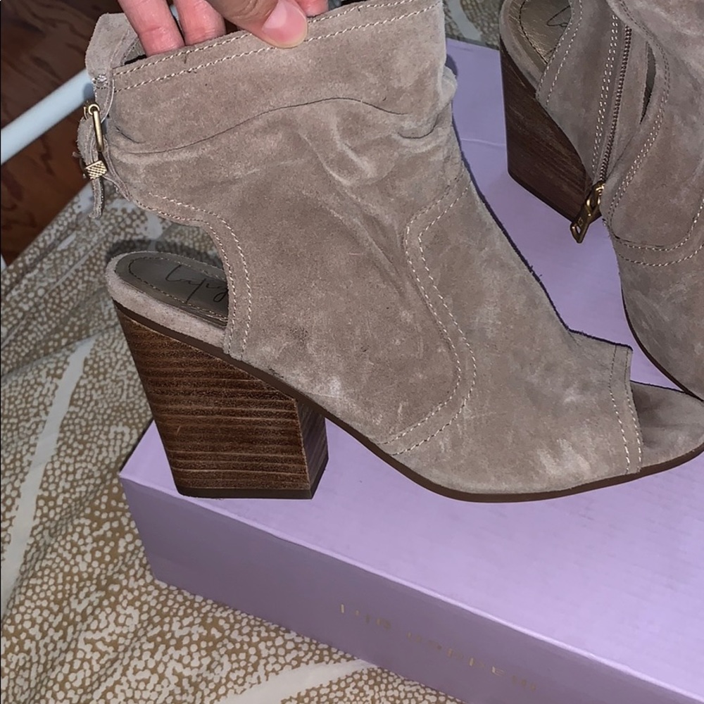 Latigo Arma open toed booties!